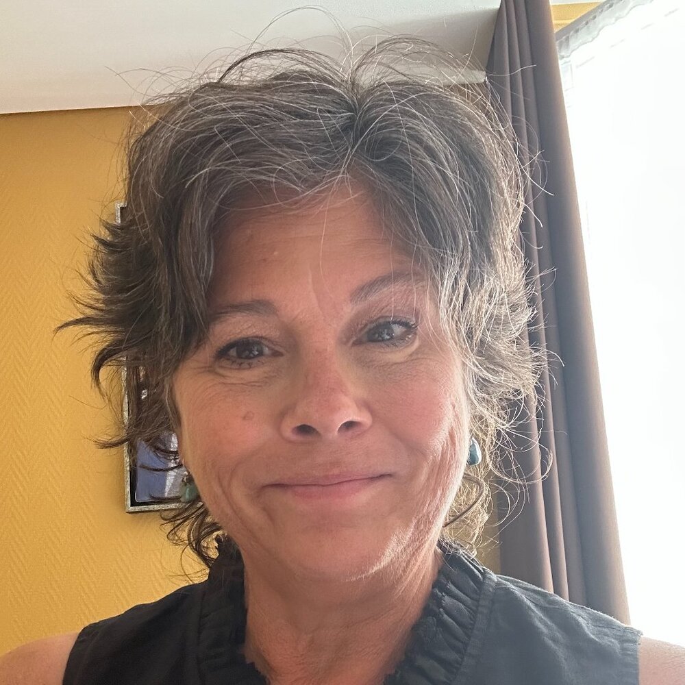 Meet your Posher, Dawn